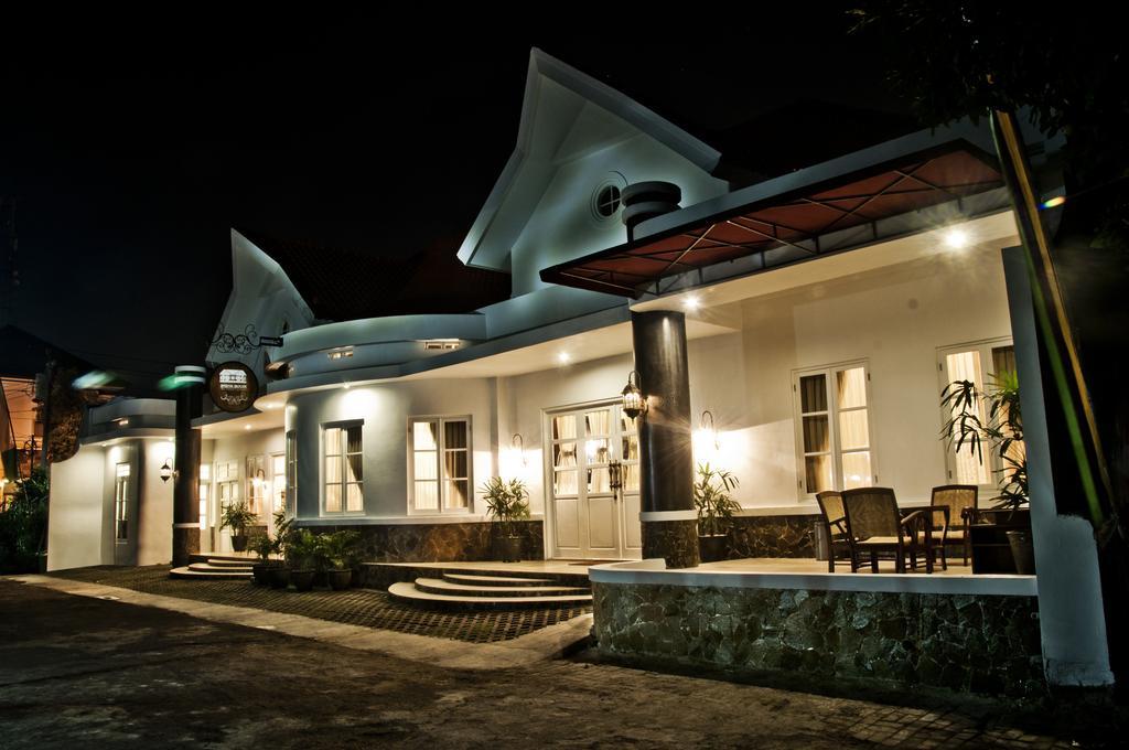 Hotel Ipienk House Yogyakarta Exterior foto