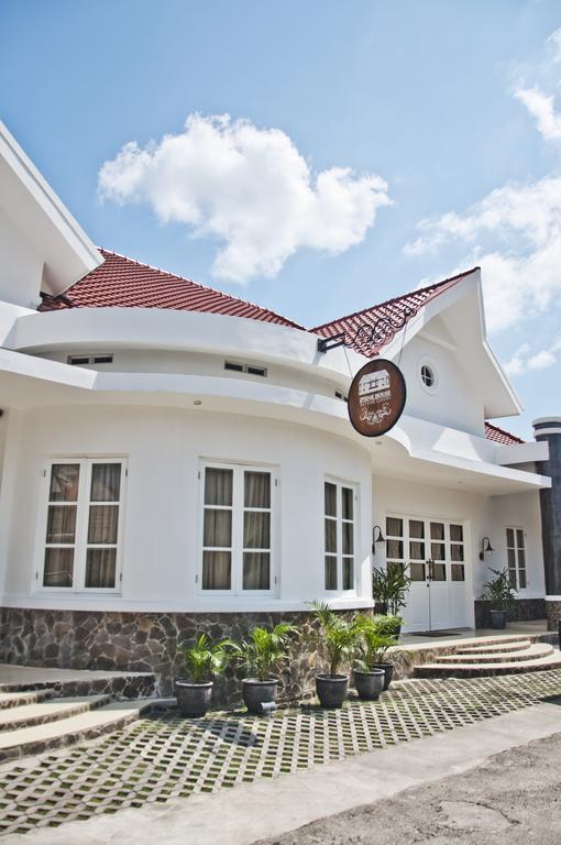 Hotel Ipienk House Yogyakarta Exterior foto